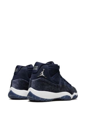 Air Jordan 11 Velvet "Midnight Navy" sneakers - Photo 3